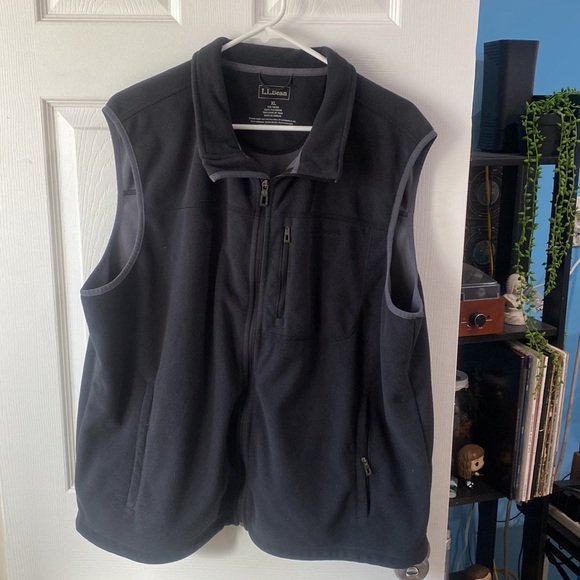 XL Vintage L.L. Bean Black Vest - Picture 1 of 4